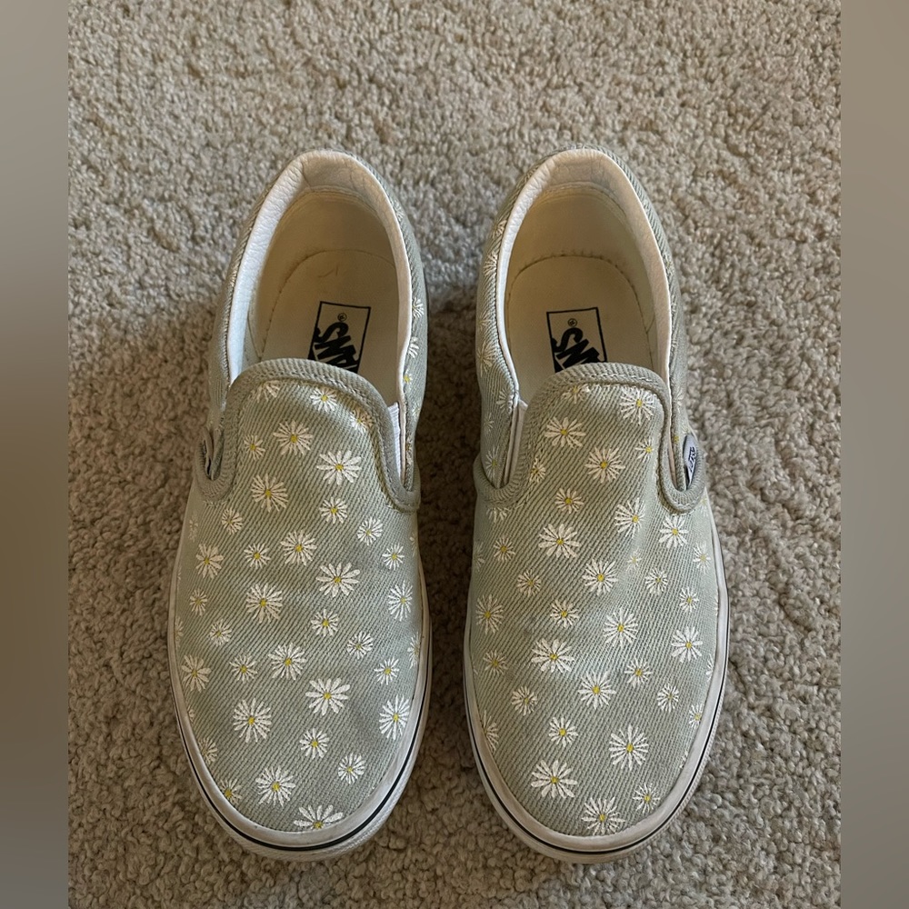Daisy slip on vans